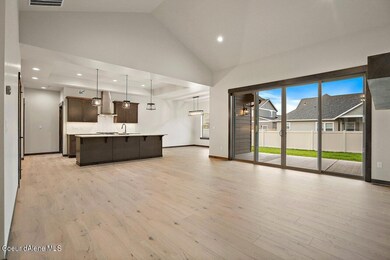 006-2772WVictorLoop-CoeurdAlene-ID-83815