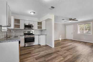 14425 Mcnair St, Houston, TX 77015 - photo 3