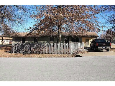321 S Neal St, Prairie Grove, AR 72753 - photo 3