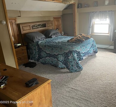 541 Broad St, Pittston, PA 18640 - photo 2