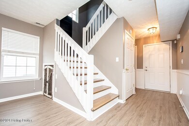 6724 Arbor Creek Dr unit 129, Louisville, KY 40228 - photo 3