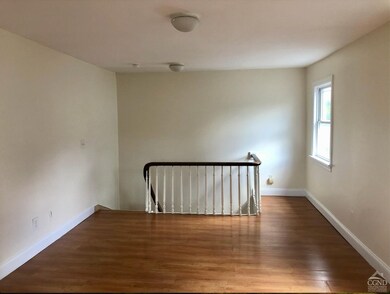 812 Warren St unit 2, Hudson, NY 12534 - photo 6