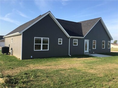 1322 W Daniel Dr, Greensburg, IN 47240 - photo 2