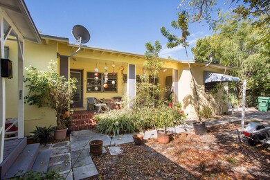 1208 Flagler Ave Key West FL-large-003-2