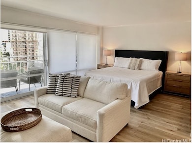 The Ilikai Residential unit 901, Honolulu, HI 96815 - photo 2