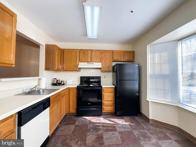 2846 Lindesfarn Terrace, Fort Washington, MD 20744 - photo 5