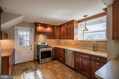 1336 Olive St, Coatesville, PA 19320 - photo 6