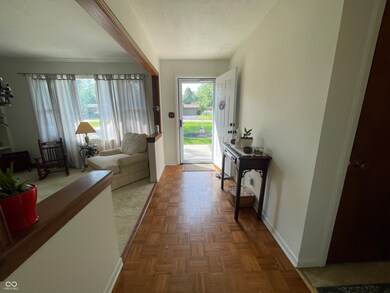 12002 Meadow Ln, Indianapolis, IN 46236 - photo 4