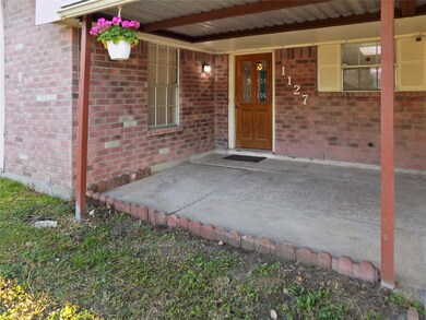 1127 Cherry Spring Dr, Houston, TX 77038 - photo 5