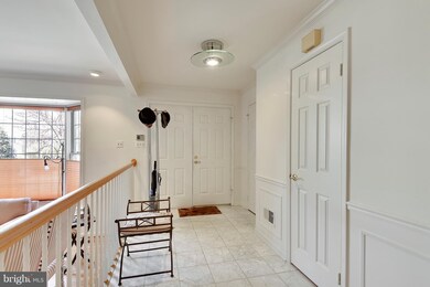10804 Brewer House Rd, Rockville, MD 20852 - photo 2