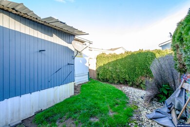 1732 Pine #20 St NE unit 20, Silverton, OR 97381 - photo 6