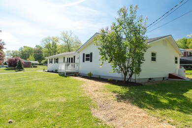 301 Sunset Rd, Roaring Brook Township, PA 18444 - photo 4