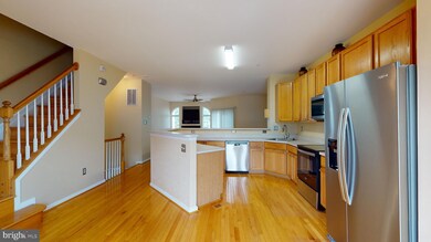 2585 Running Wolf Trail, Odenton, MD 21113 - photo 6