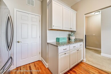 06-Kitchen