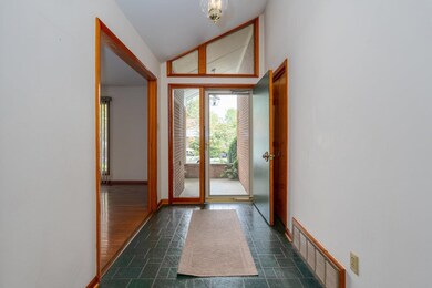 1021 Toppin Blvd, Harrisonburg, VA 22801 - photo 5