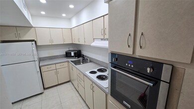 Mirador 1000 unit 1204, Miami Beach, FL 33139 - photo 7