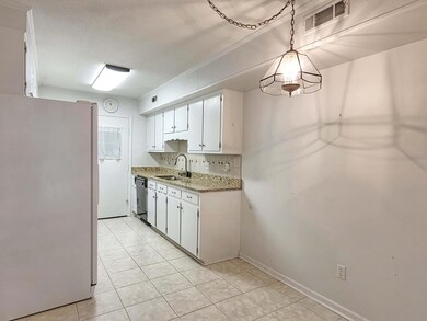 Dining to Kitchen