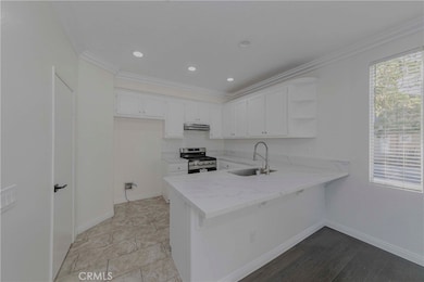 17831 Hazelwood Ct unit 40, Carson, CA 90746 - photo 3