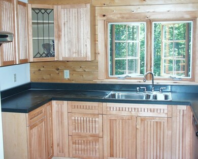 603 Wiley Mountain Dr, Readsboro, VT 05350 - photo 3