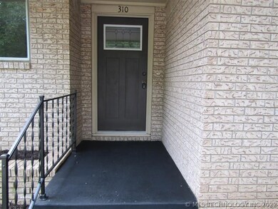 310 Tanglewood Dr, Tahlequah, OK 74464 - photo 2