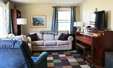 171 Dorset St, Springfield, MA 01108 - photo 3