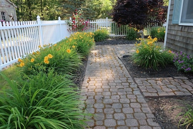 1733 Ost-W Barn Rd, West Barnstable, MA 02668 - photo 6