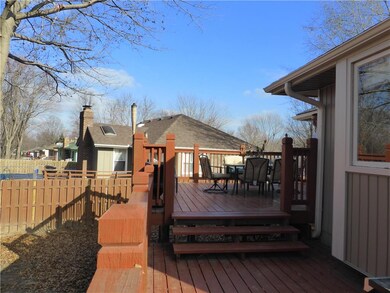 2306 S Harding St, Oak Grove, MO 64075 - photo 2