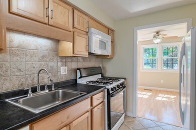 68 Apache Way, Tewksbury, MA 01876 - photo 4