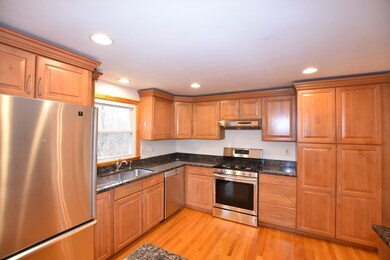 120 Bumble Bee Cir unit 120, Shrewsbury, MA 01545 - photo 5