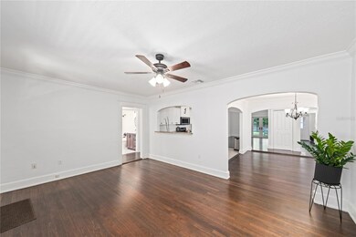 Dining Entry
