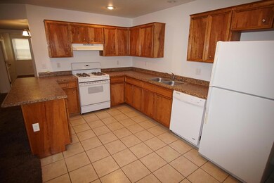 2413 Tremont Ave unit D, El Paso, TX 79930 - photo 6