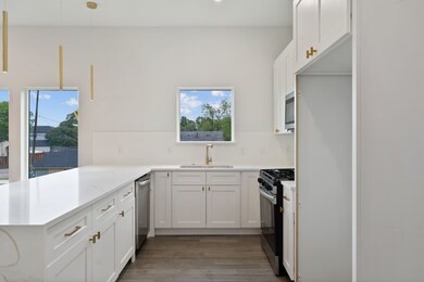 Quartz Countertops In Kitchen Area