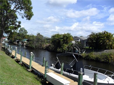 Dockage with unit #107