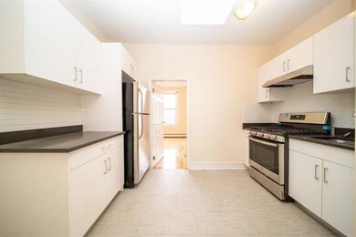 538 Bramhall Ave unit 4, Jersey City, NJ 07304 - photo 2