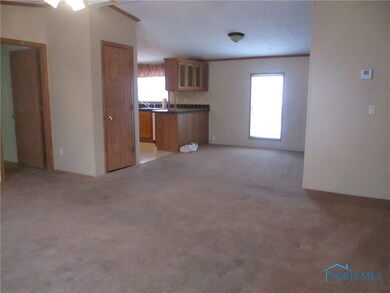 1924 Woodridge Crescent, Findlay, OH 45840 - photo 6