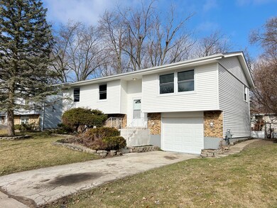 3520 Chestnut Dr, Hazel Crest, IL 60429 - photo 2