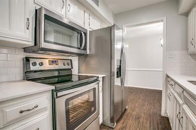 2801 Meadow Park Dr unit D, Bedford, TX 76021 - photo 7