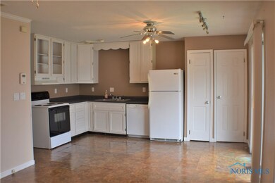 4644 283rd St, Toledo, OH 43611 - photo 3