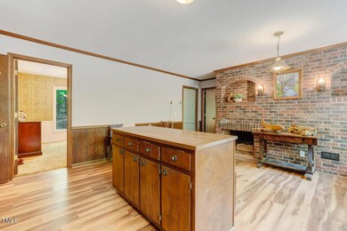 4272 Boyd Wright Rd Burlington-large-014