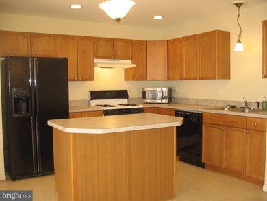 39 Dunrobin Dr, Martinsburg, WV 25405 - photo 4