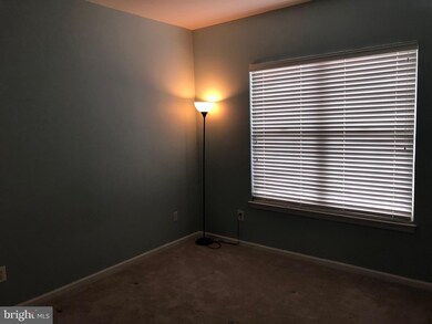 42794 Nations St, Chantilly, VA 20152 - photo 5