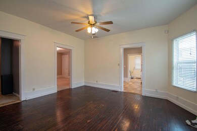 5 Dining Room