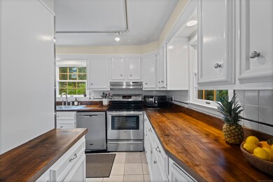 353 W Todd St, Hamden, CT 06518 - photo 6