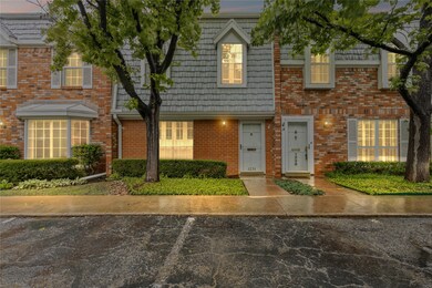 1231 Roaring Springs Rd unit 1, Fort Worth, TX 76114 - photo 2