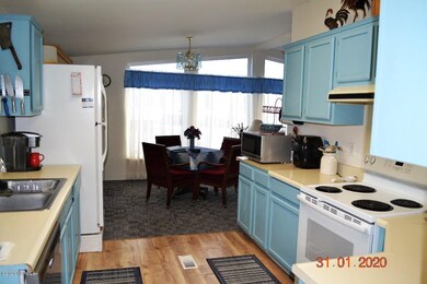 Kitchen & Dining Room