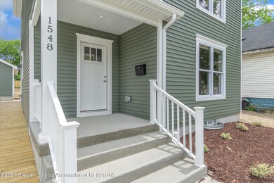 03-1548-N-High-St-Lansing-MI-48906-Windo