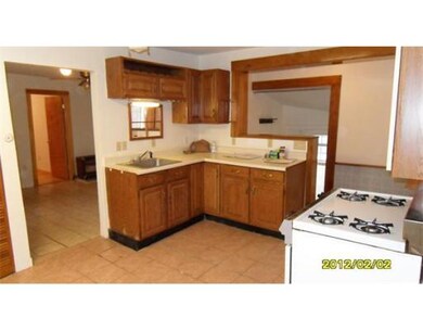 86 Turnpike Rd unit 2, Turners Falls, MA 01376 - photo 3