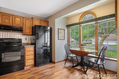 15-web-or-mls-634-appletree-dr