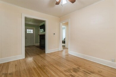 1727 Northwest Dr, Des Moines, IA 50310 - photo 6