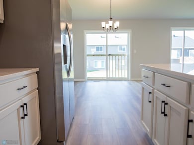 6709 Meadow View Dr S, Fargo, ND 58104 - photo 6